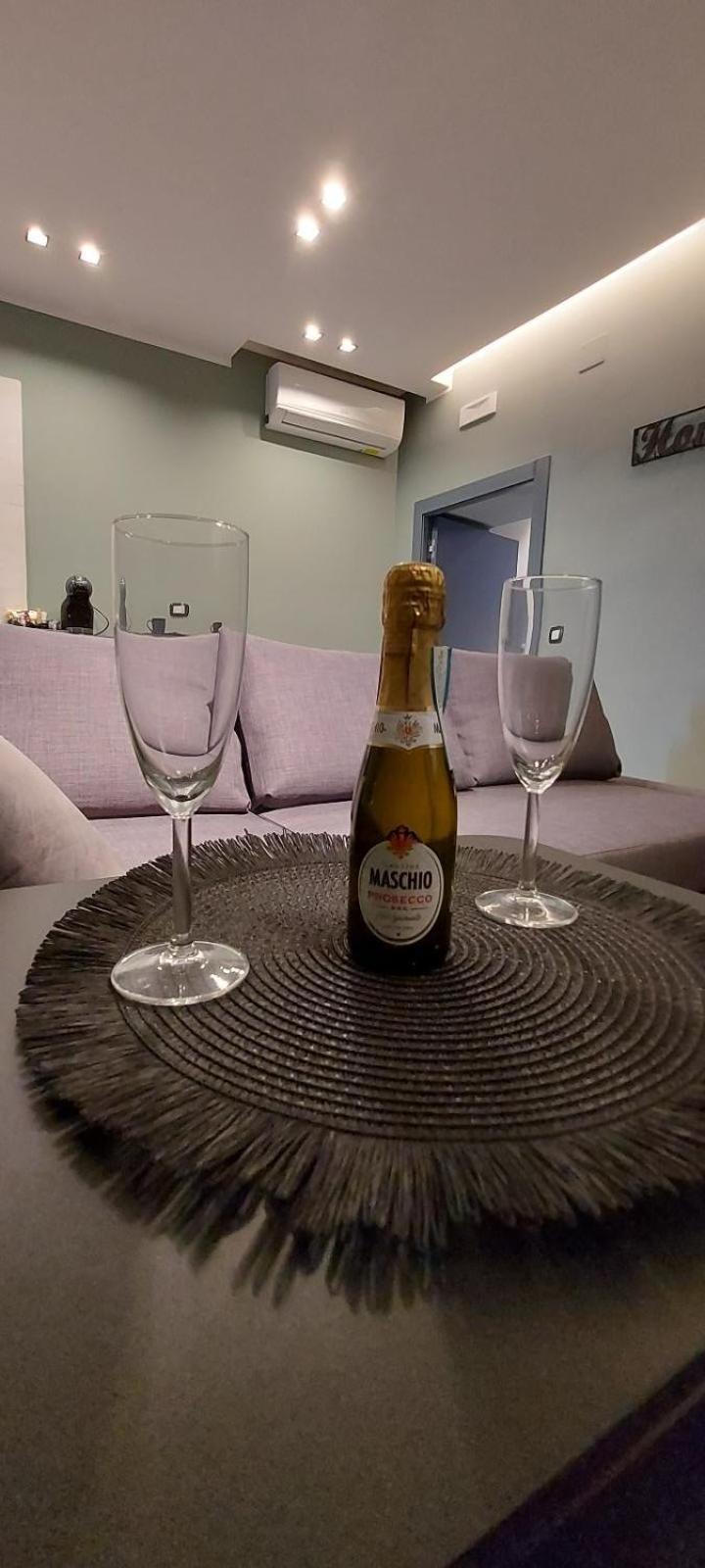Gate 16 Room Napoli מראה חיצוני תמונה