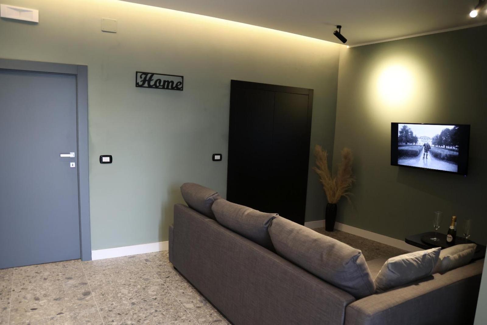 Gate 16 Room Napoli מראה חיצוני תמונה